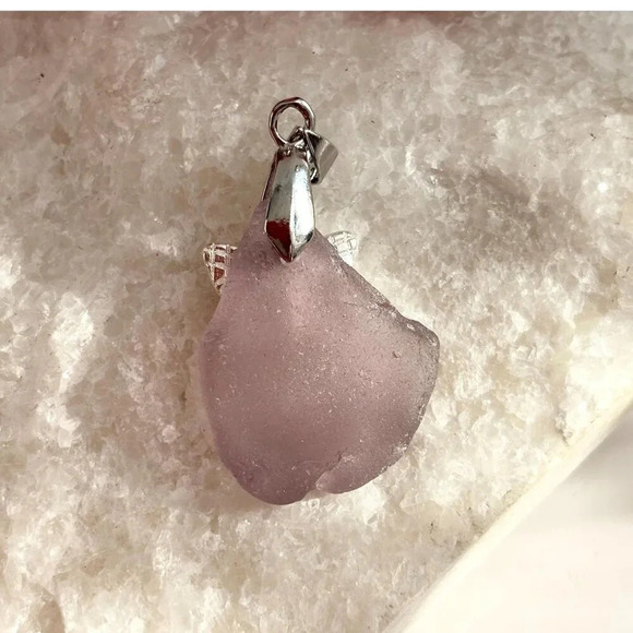 Silver Toned Butterfly & Natural Purple Stone Vintage Pendant Charm Trinket - Picture 5 of 9